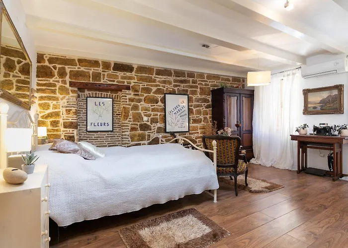 Duplex Apartment Camelia In Charming Old Town