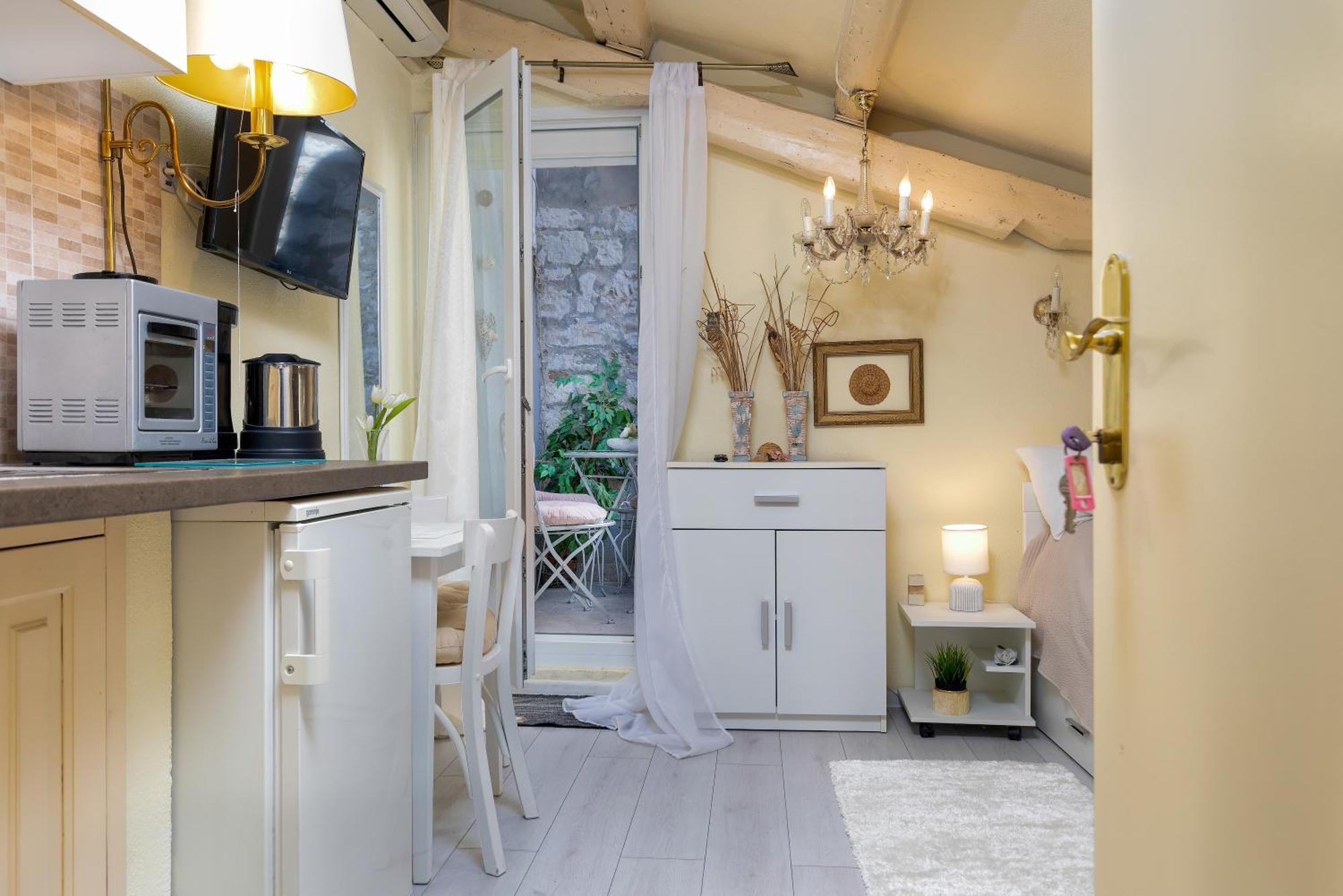Duplex Camelia In Charming Old Town * Rovinj